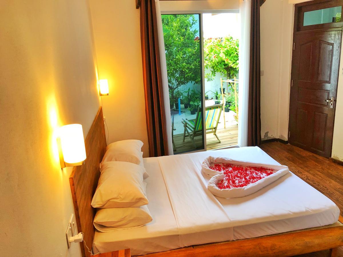 Wow Retreat Hotel Felidhoo Exterior photo