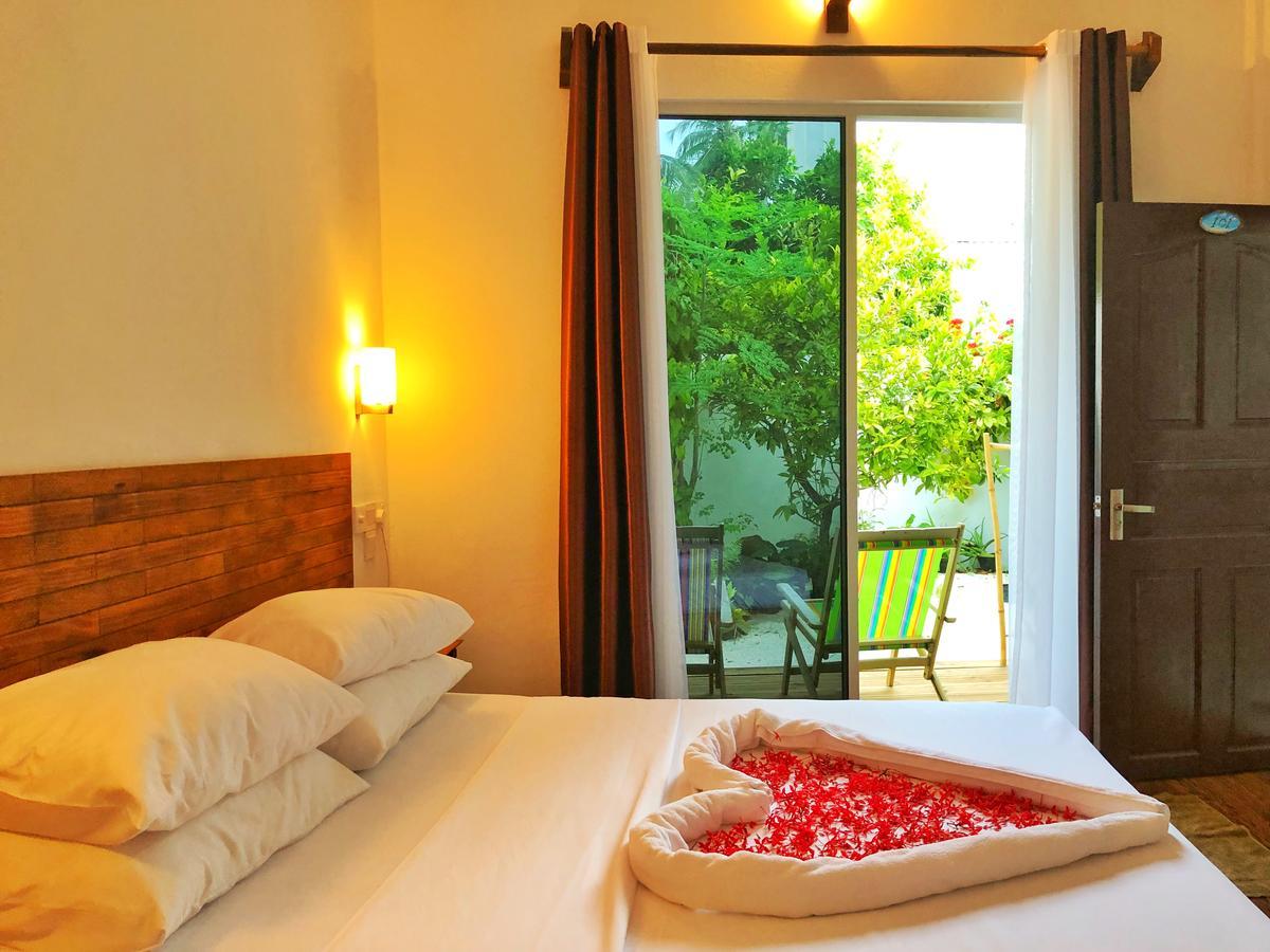 Wow Retreat Hotel Felidhoo Exterior photo