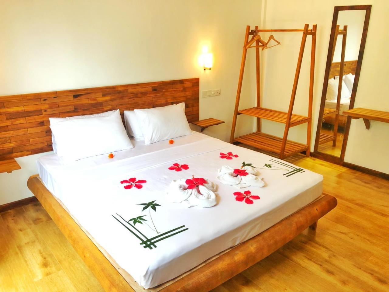 Wow Retreat Hotel Felidhoo Exterior photo